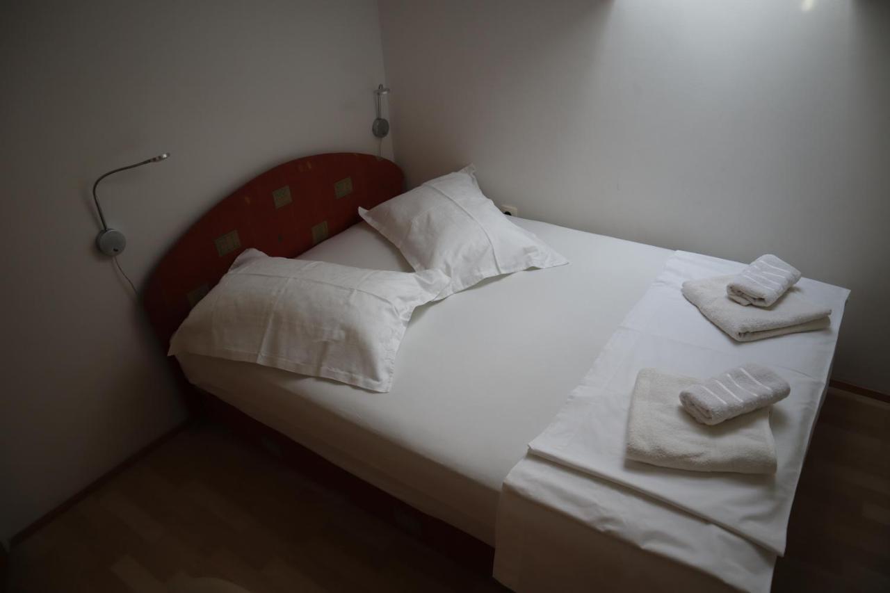 Apartments Iva und Franka Omiš Buitenkant foto