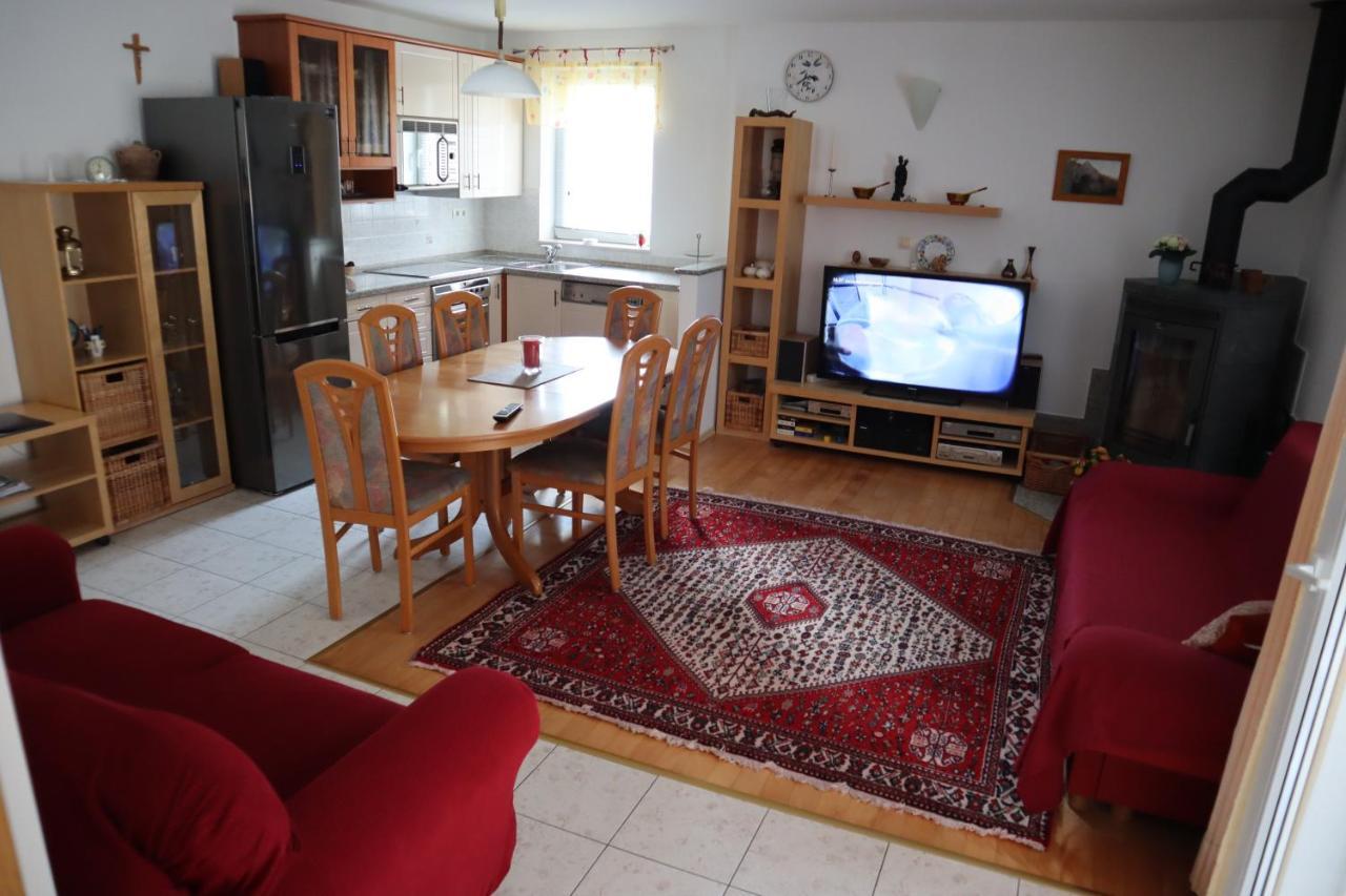 Apartments Iva und Franka Omiš Buitenkant foto