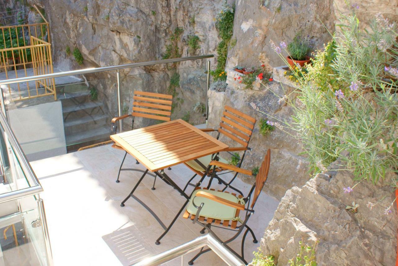Apartments Iva und Franka Omiš Buitenkant foto