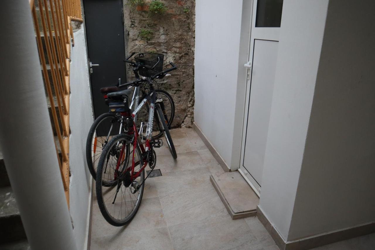 Apartments Iva und Franka Omiš Buitenkant foto
