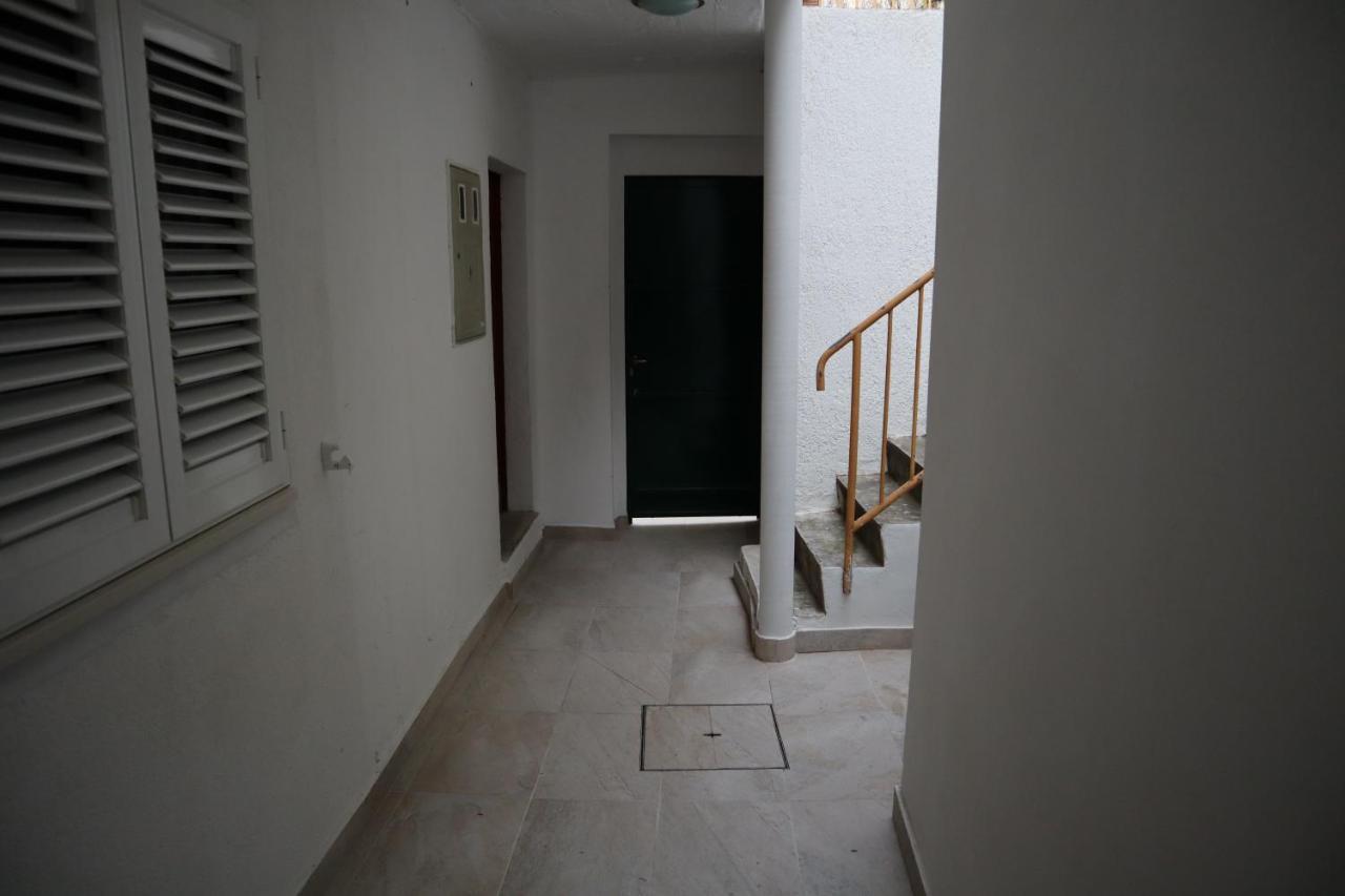 Apartments Iva und Franka Omiš Buitenkant foto